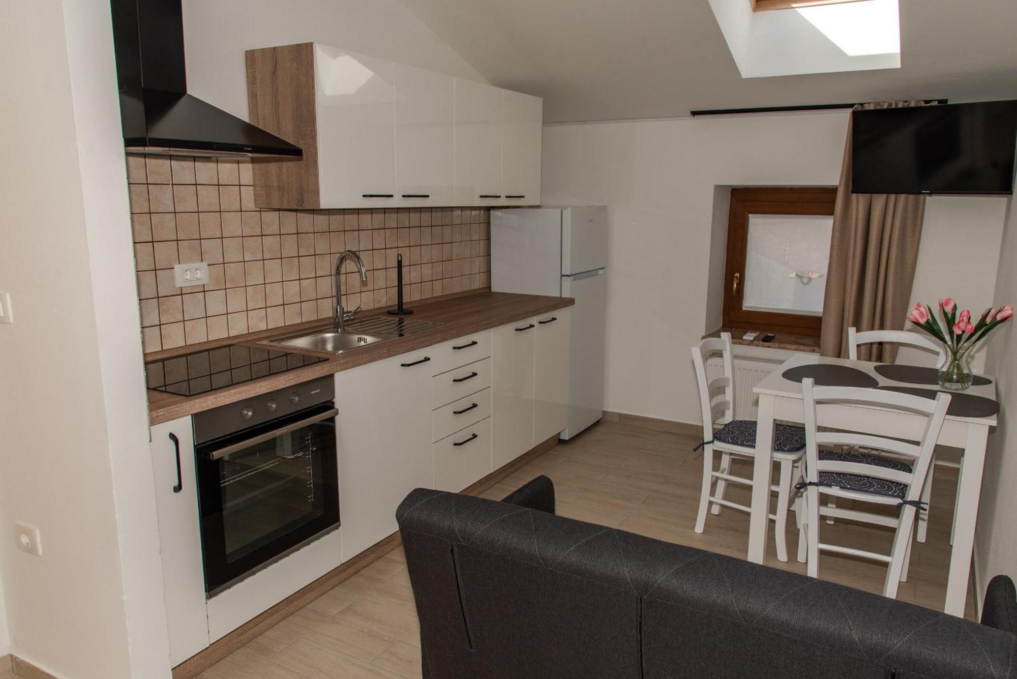 Apartmaji Tinta Kanal Exteriör bild