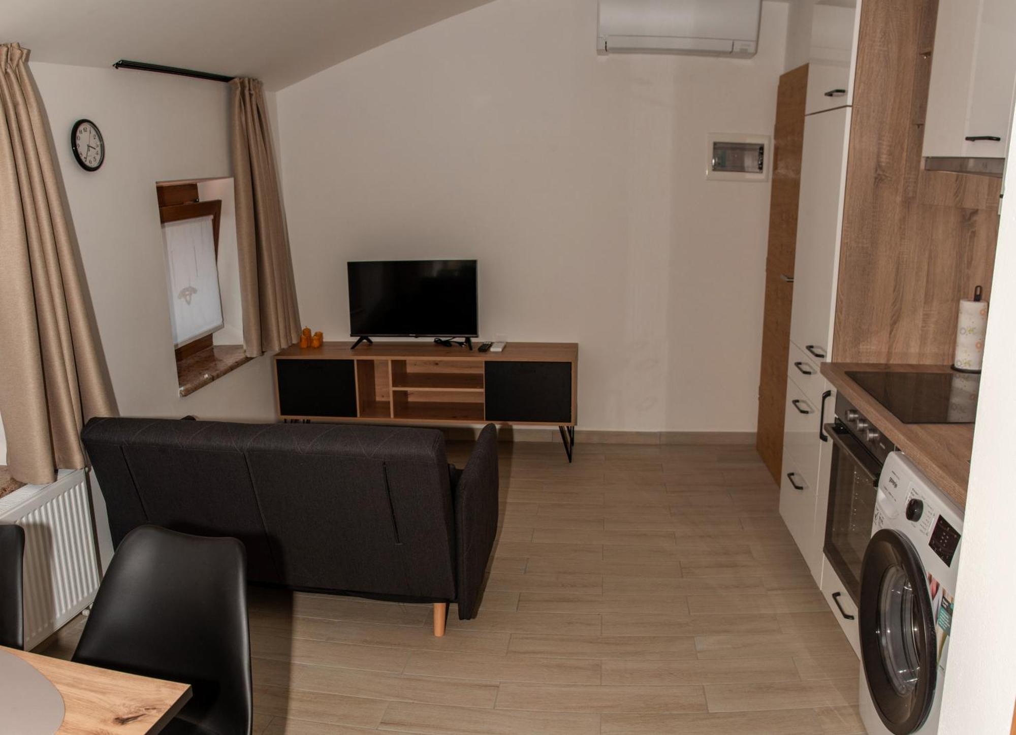 Apartmaji Tinta Kanal Exteriör bild