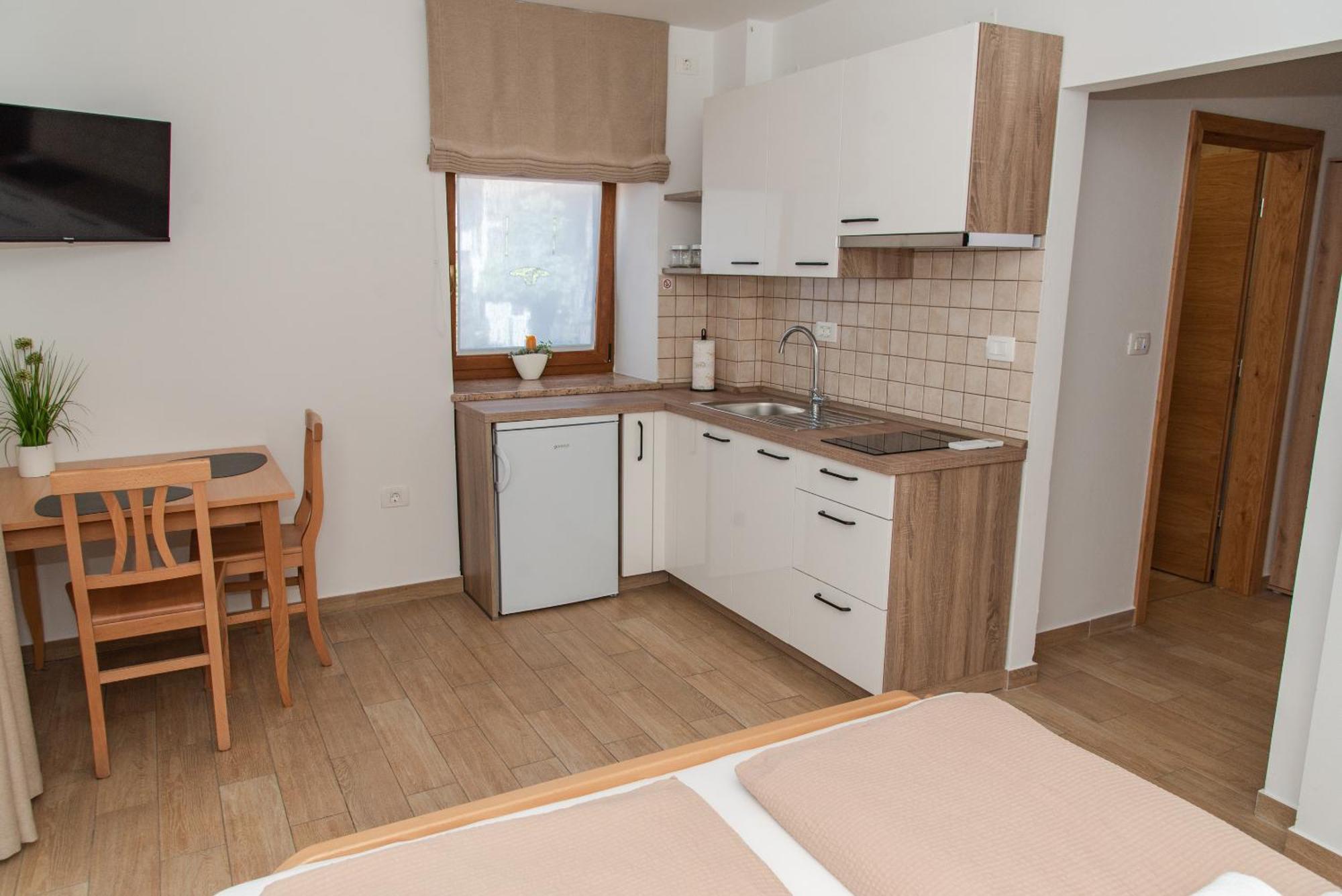 Apartmaji Tinta Kanal Exteriör bild